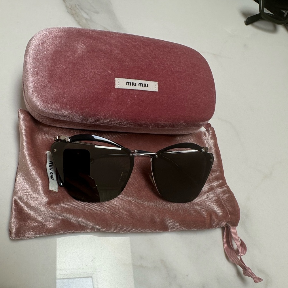 MIU MIU sunglasses